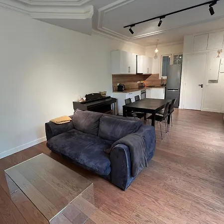 Goodguest-cozy And Quiet Batignolles Bail Mobilite Apartment Paris
